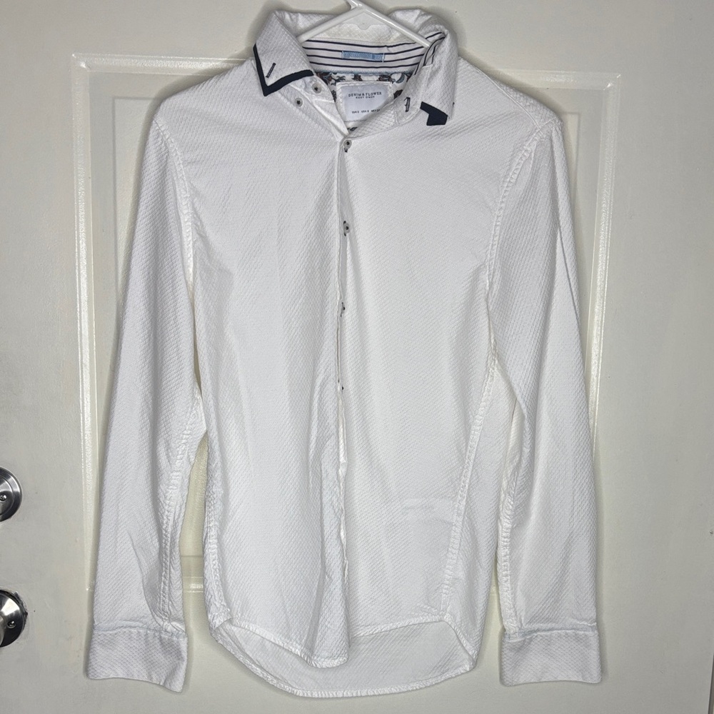 Denim & Flower White Casual Button Down Shirt